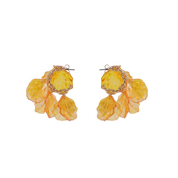 ACRYLIC PETAL STUD EARRINGS